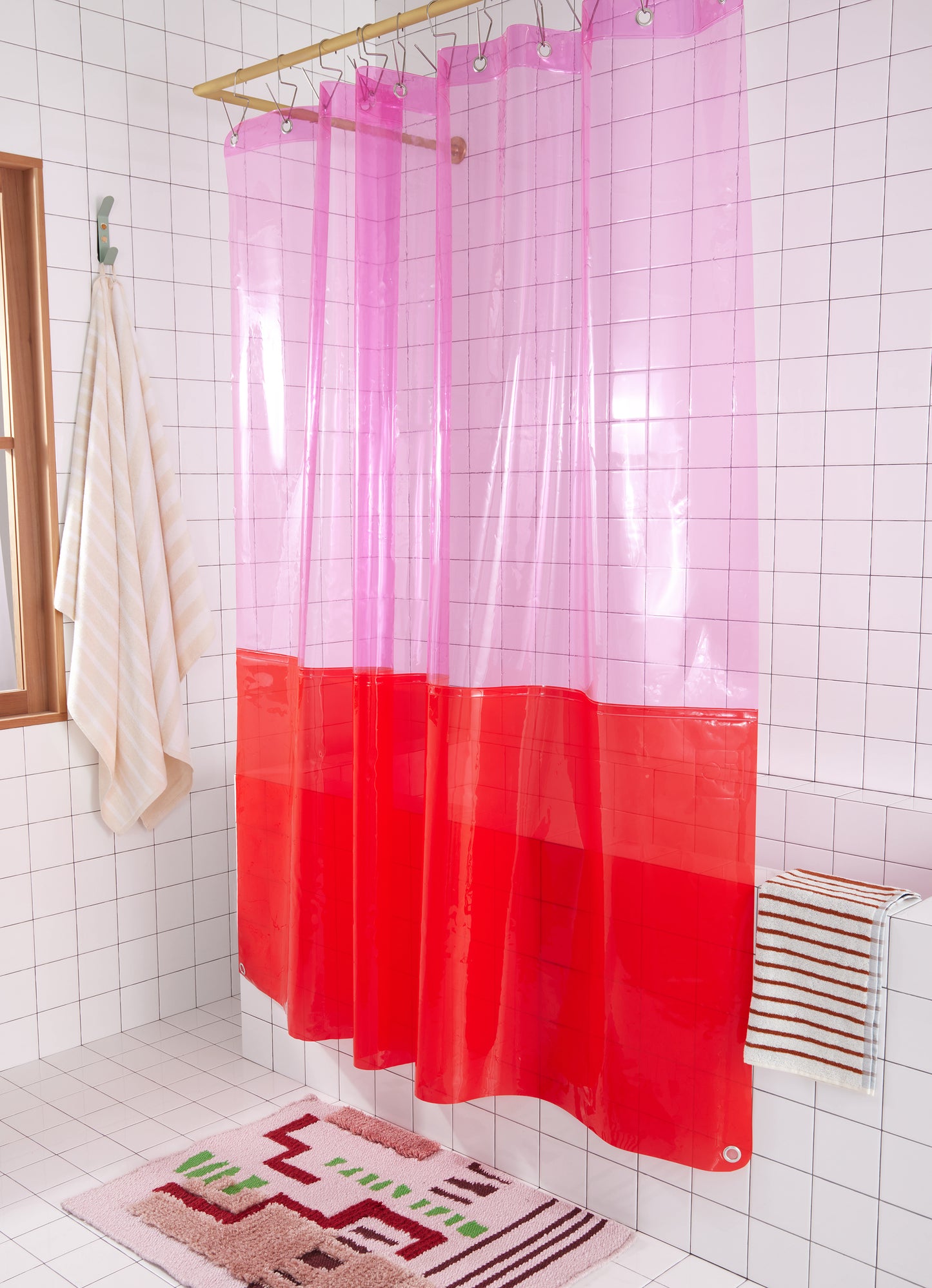 Sun Shower Orient Kiss side view of curtain hanging in a bathroom.