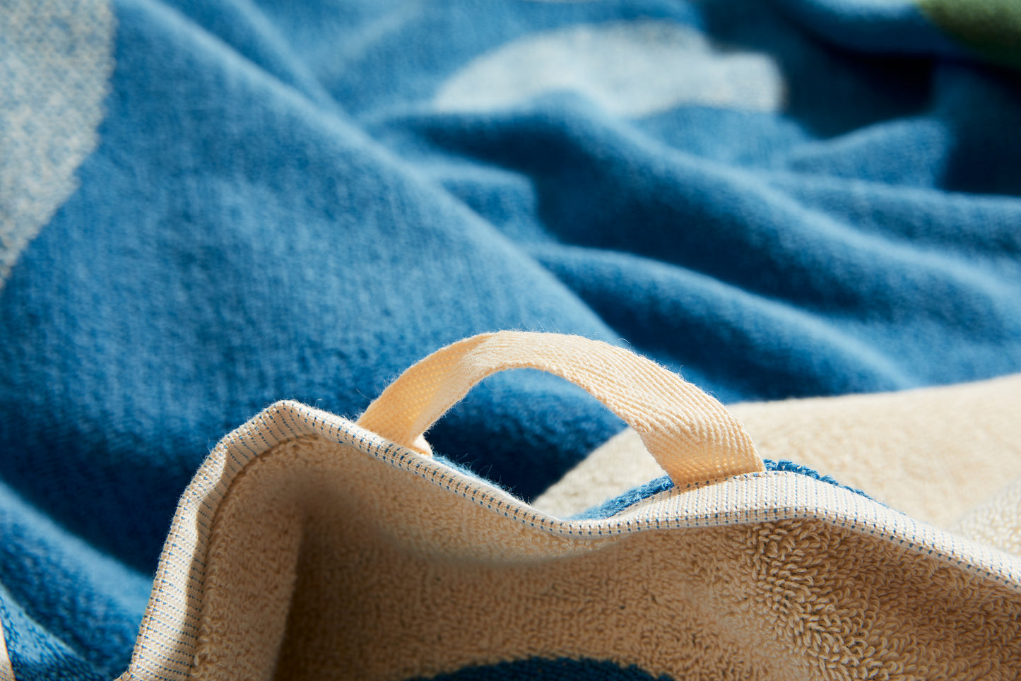 Arco Towel Cloud