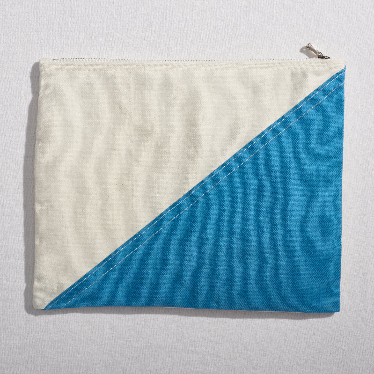 Re:Canvas "Threes" Pouch in Hesse front view of large pouch