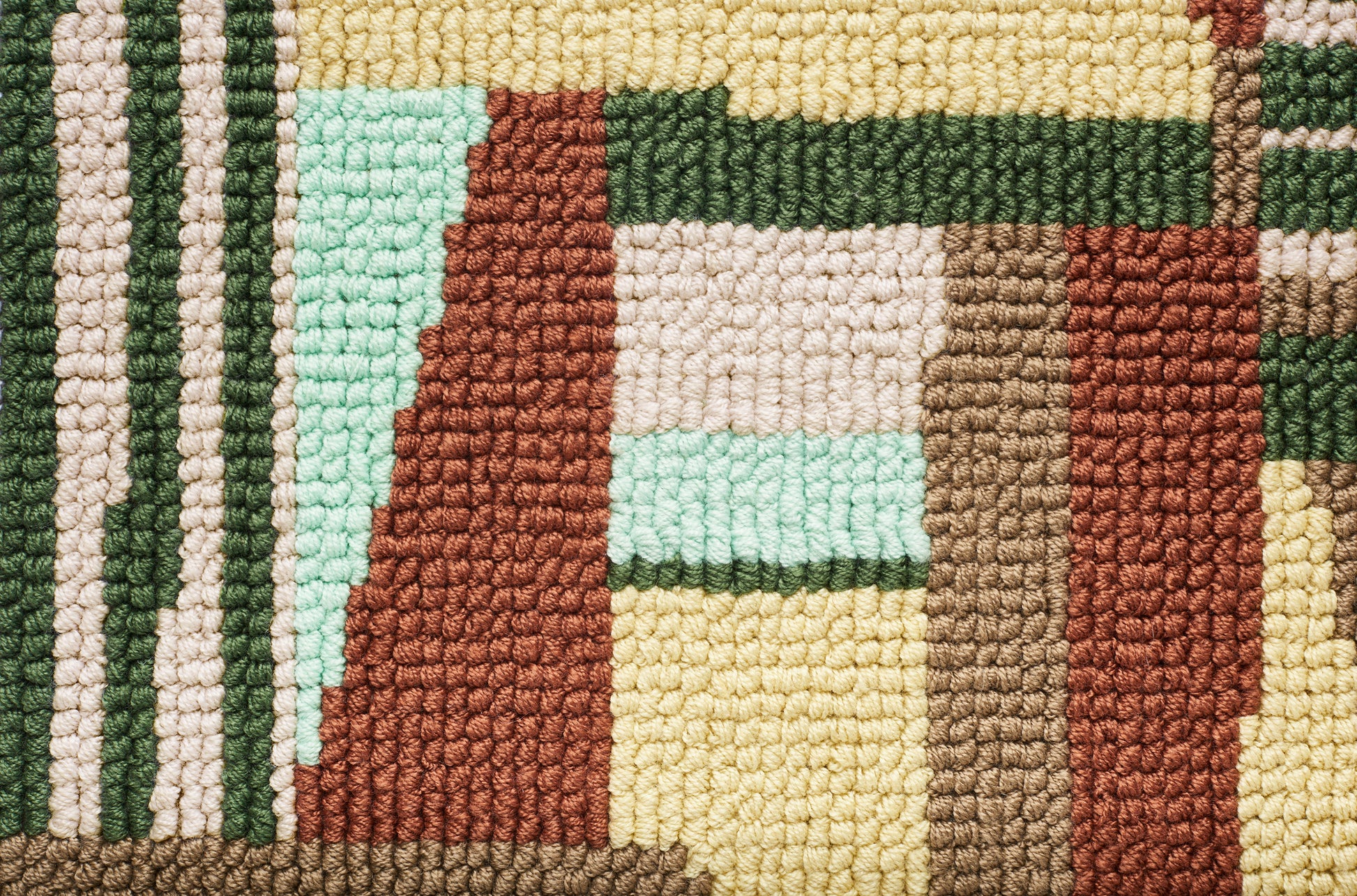 Tam Pine close up view of mat texture