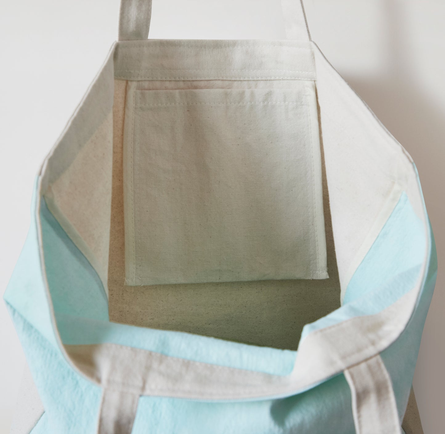 Re:Canvas Tote Mint detail view of inside