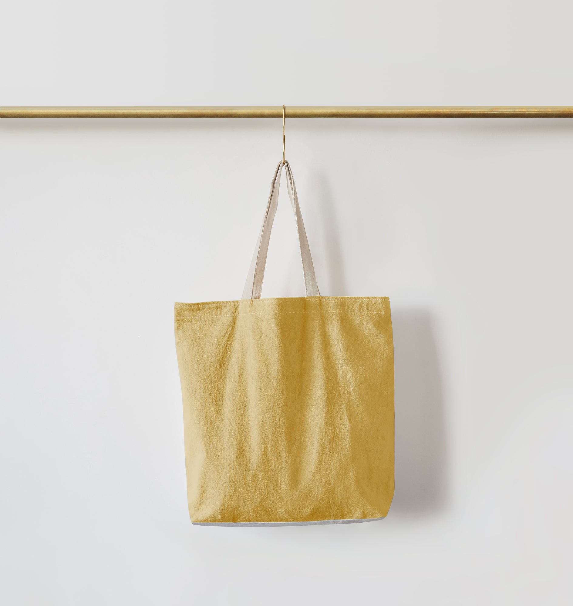 Re:Canvas Tote Canyon front view hanging on rod