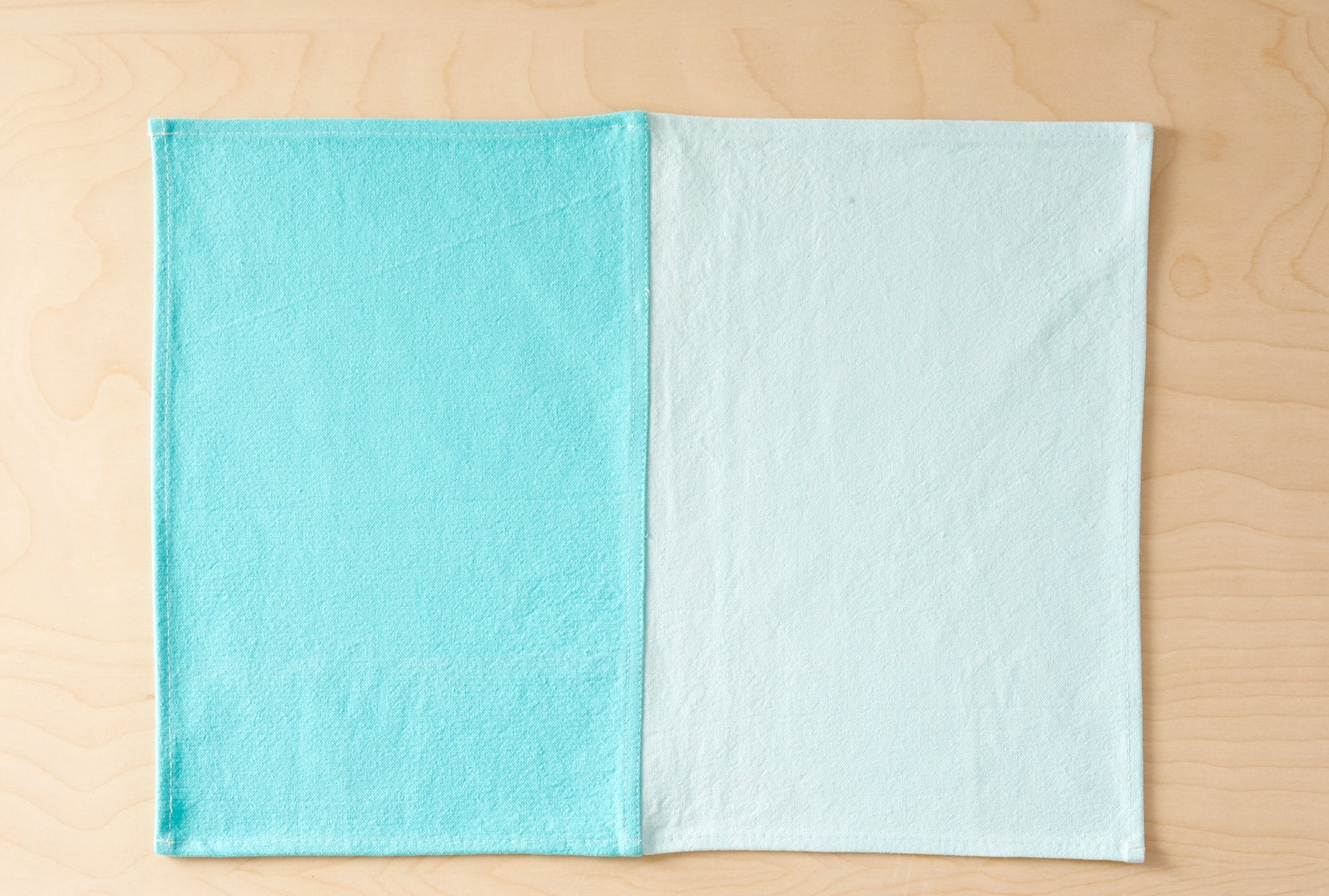 Lido Mint Placemat flat on table