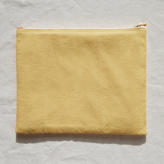 Re:Canvas Pouch Canyon Front view